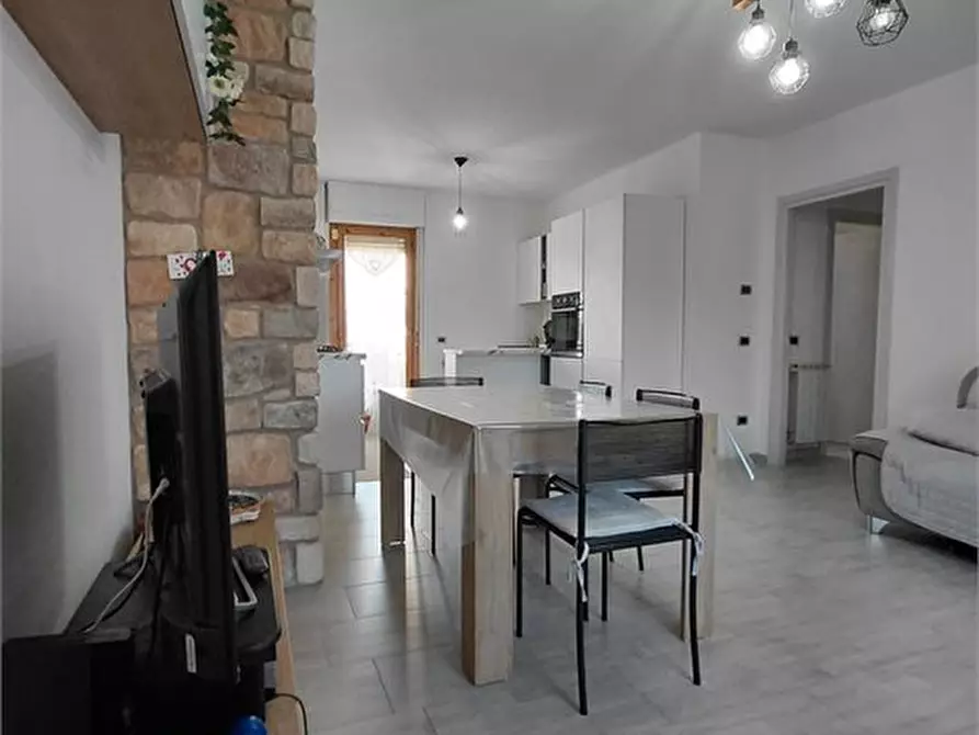 Immagine 5 di Appartamento in vendita  a Colle Di Val D'elsa
