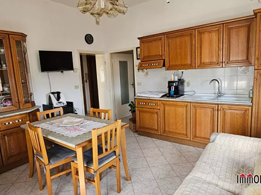 Immagine 3 di Appartamento in vendita  a Colle Di Val D'elsa
