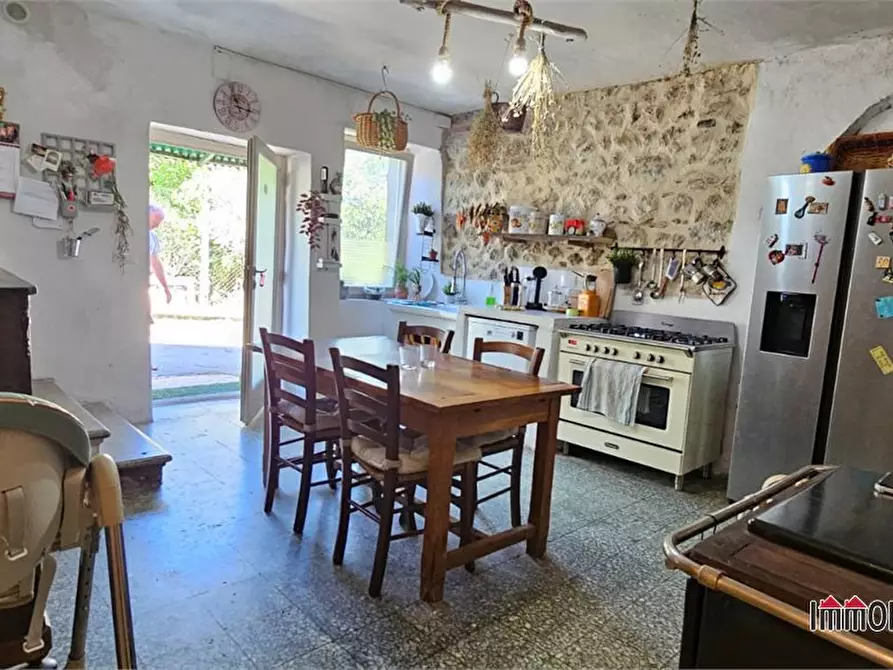 Immagine 10 di Appartamento in vendita  a Casole D'elsa