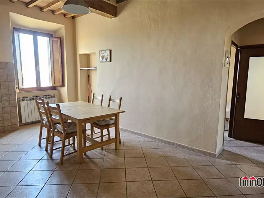 Immagine 1 di Appartamento in vendita  a San Gimignano