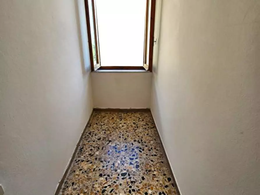 Immagine 10 di Appartamento in vendita  a Casole D'elsa