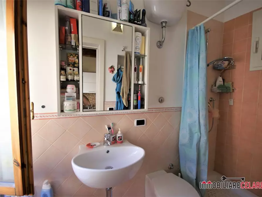 Immagine 10 di Appartamento in vendita  a Colle Di Val D'elsa