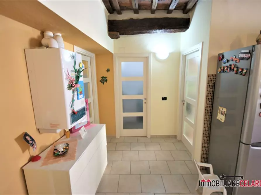 Immagine 5 di Appartamento in vendita  a Colle Di Val D'elsa