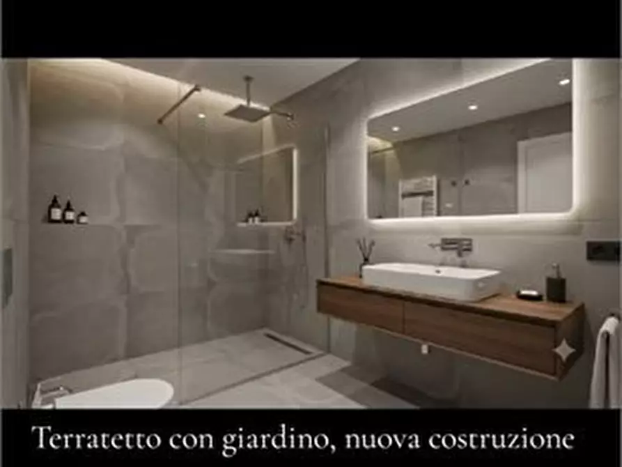 Immagine 6 di Appartamento in vendita  a Colle Di Val D'elsa