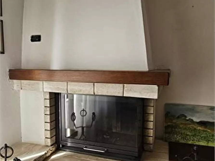 Immagine 3 di Appartamento in vendita  a San Gimignano