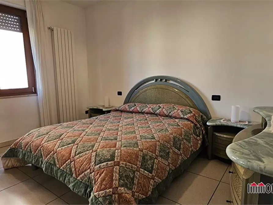 Immagine 10 di Appartamento in vendita  a Colle Di Val D'elsa