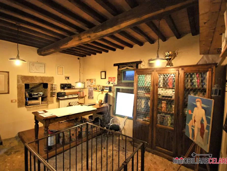 Immagine 10 di Appartamento in vendita  a Poggibonsi