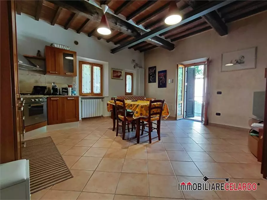 Immagine 3 di Appartamento in vendita  a Colle Di Val D'elsa