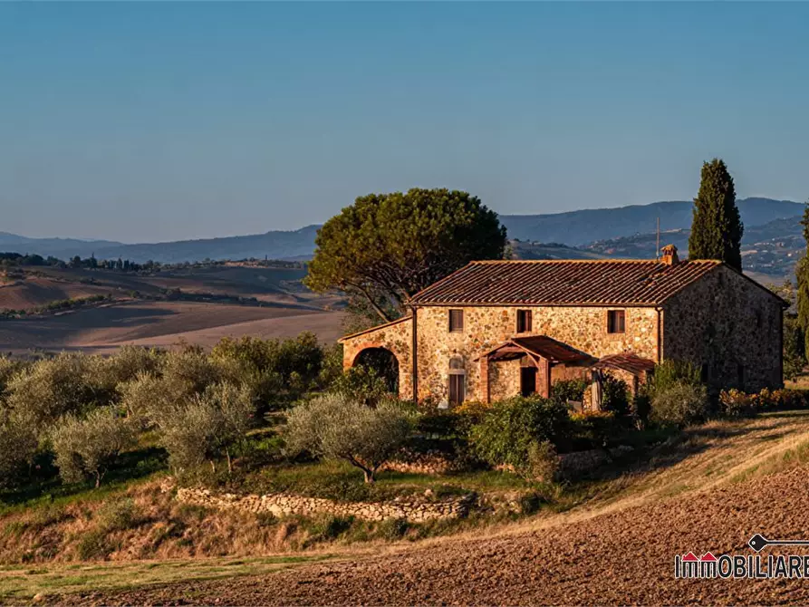 Immagine 1 di Licenza in vendita  a San Gimignano