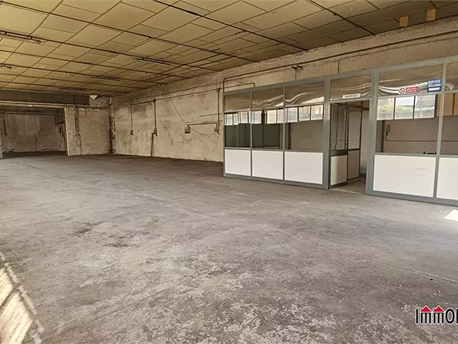 Immagine 1 di Capannone industriale in vendita  a Colle Di Val D'elsa