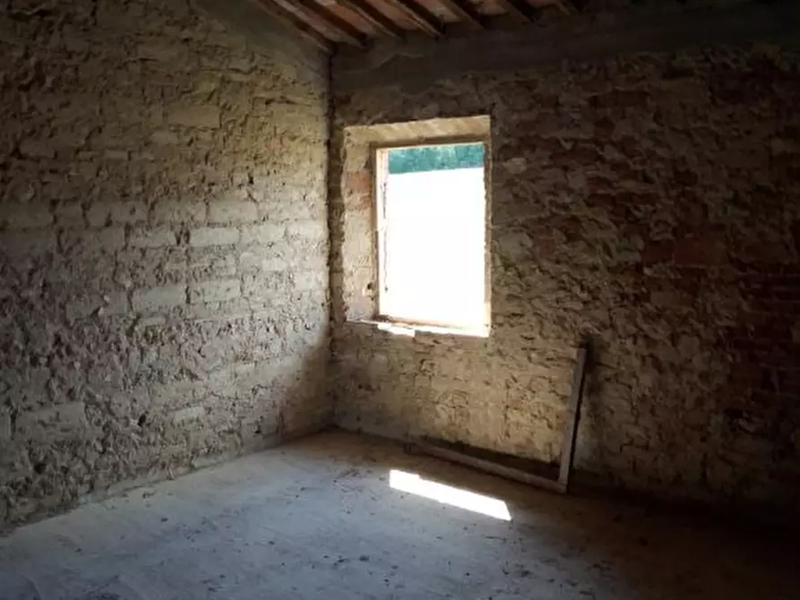 Immagine 9 di Rustico / casale in vendita  a Gambassi Terme