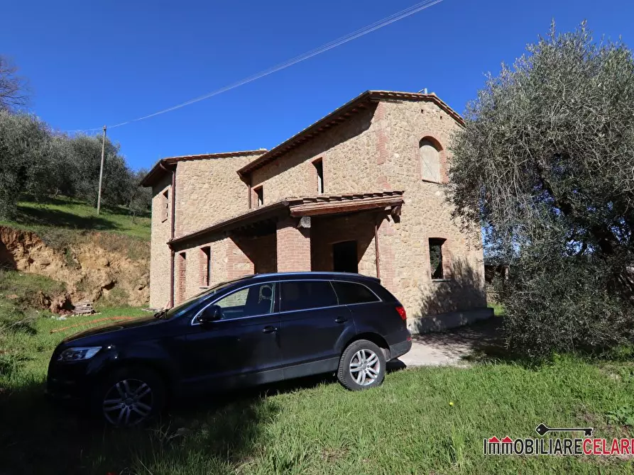 Immagine 2 di Rustico / casale in vendita  a Volterra