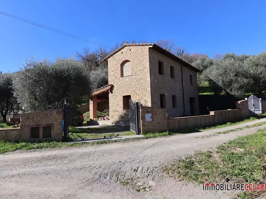 Immagine 6 di Rustico / casale in vendita  a Volterra