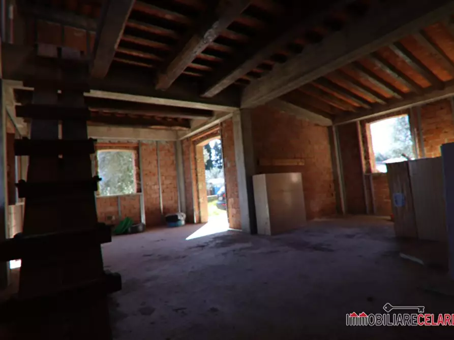 Immagine 9 di Rustico / casale in vendita  a Volterra