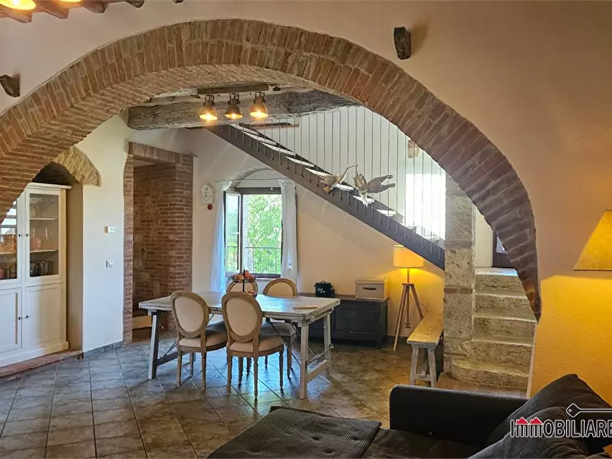 Immagine 5 di Rustico / casale in vendita  a Monteriggioni