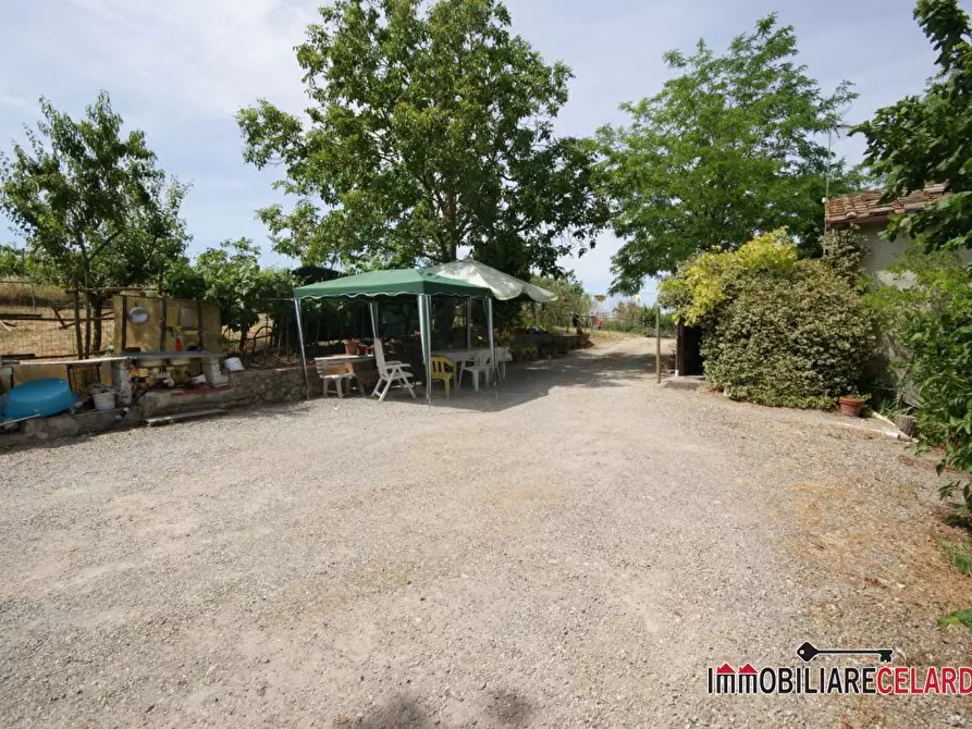 Immagine 5 di Terreno in vendita  a Colle Di Val D'elsa