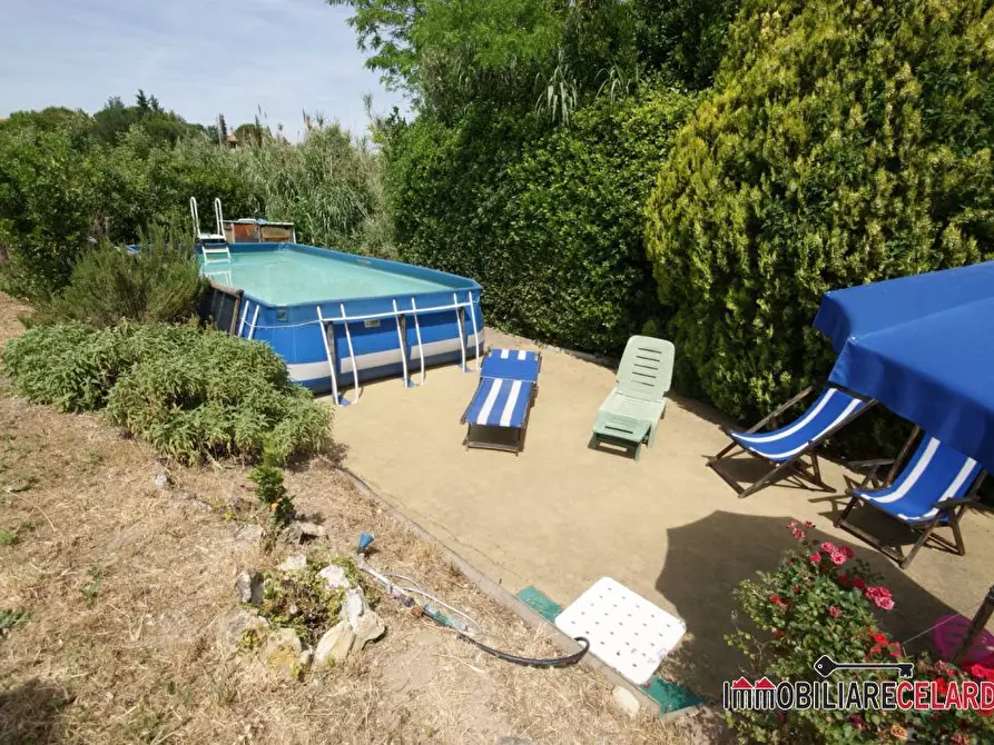 Immagine 1 di Terreno in vendita  a Colle Di Val D'elsa