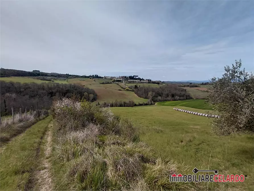 Immagine 2 di Terreno in vendita  a Poggibonsi