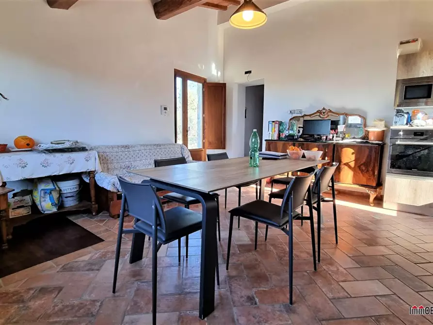 Immagine 2 di Villa in vendita  a Colle Di Val D'elsa