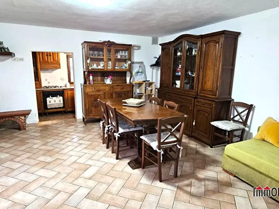 Immagine 6 di Villa in vendita  a Casole D'elsa