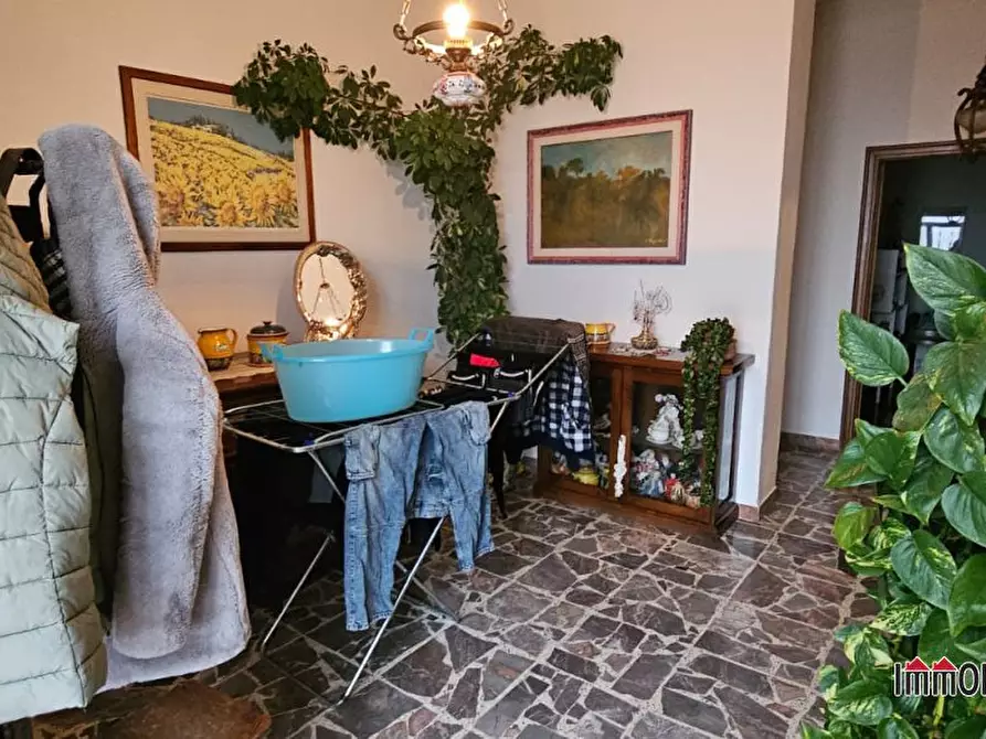 Immagine 9 di Villa in vendita  a San Gimignano