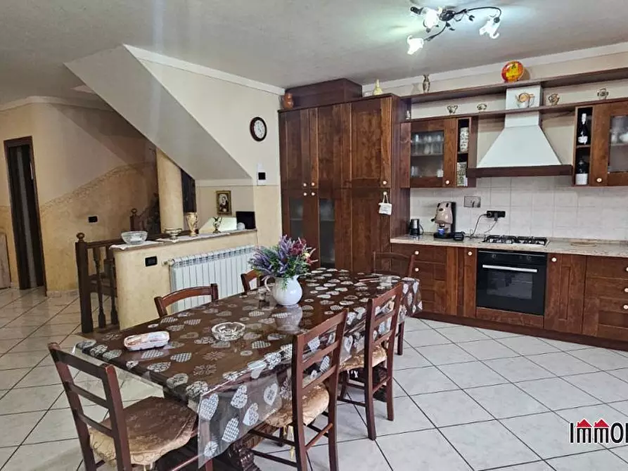 Immagine 2 di Villa in vendita  a Colle Di Val D'elsa