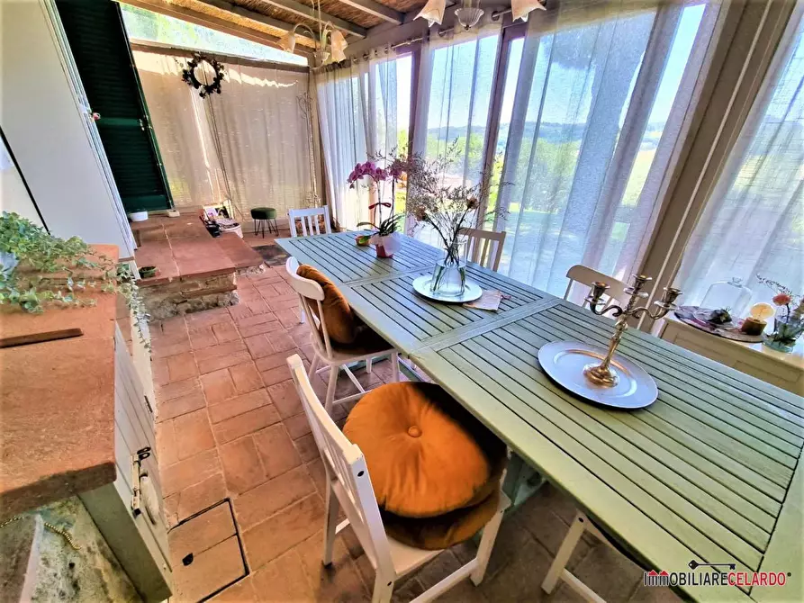 Immagine 6 di Villa in vendita  a Casole D'elsa