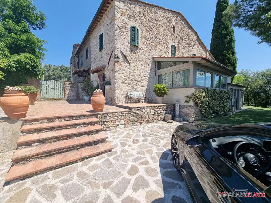 Immagine 3 di Villa in vendita  a Casole D'elsa