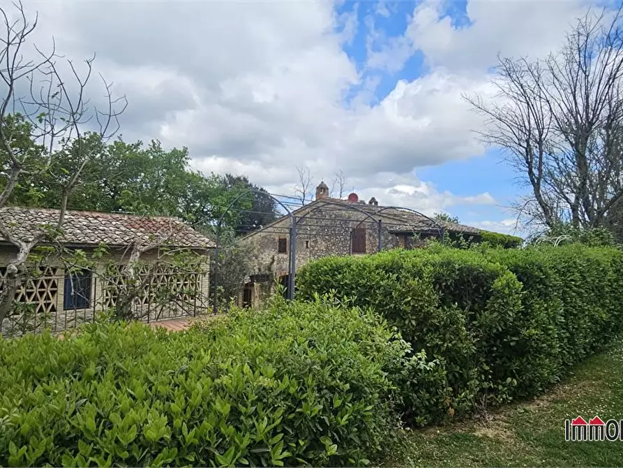 Immagine 8 di Villa in vendita  a San Gimignano