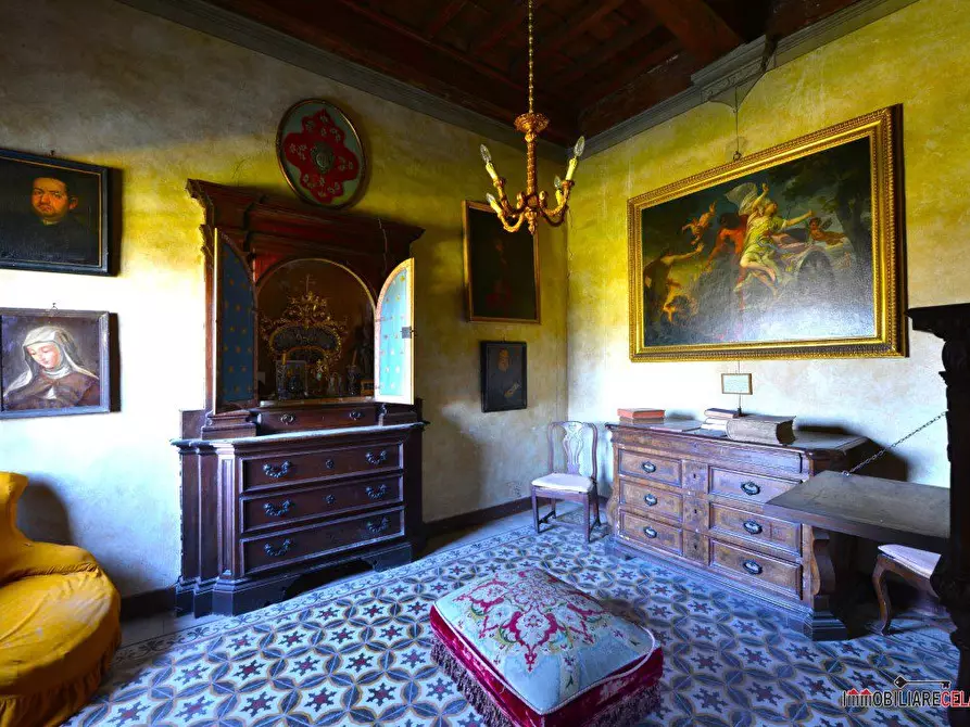 Immagine 5 di Villa in vendita  a Castellina In Chianti