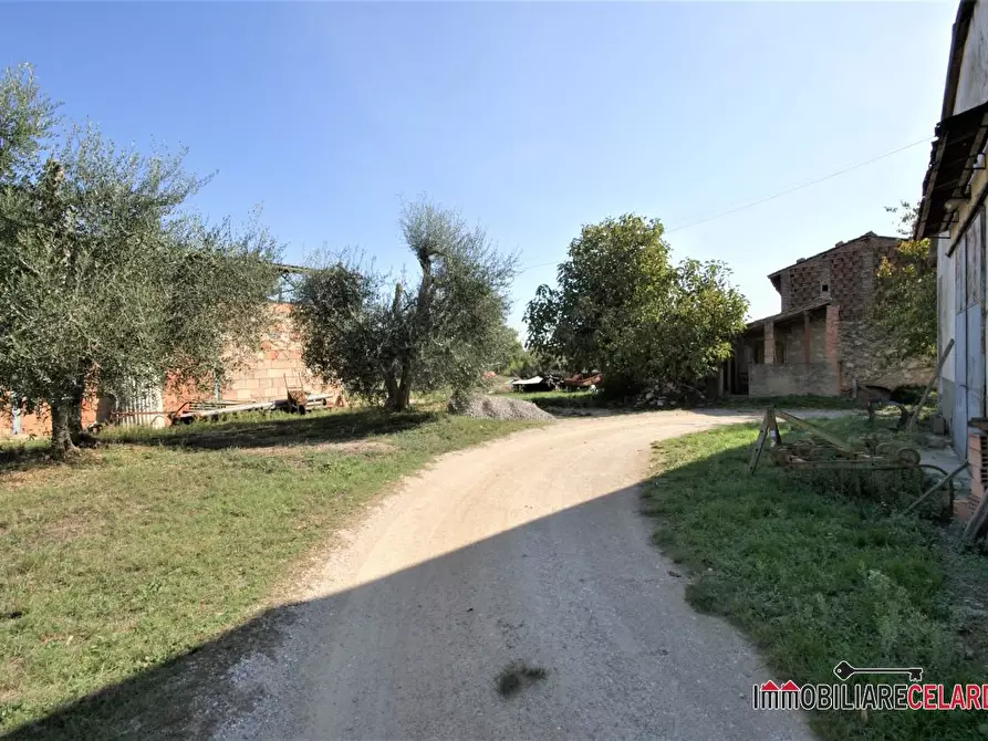 Immagine 3 di Villa in vendita  a Colle Di Val D'elsa