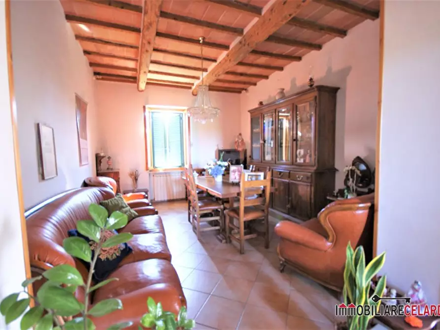 Immagine 4 di Villa in vendita  a Colle Di Val D'elsa