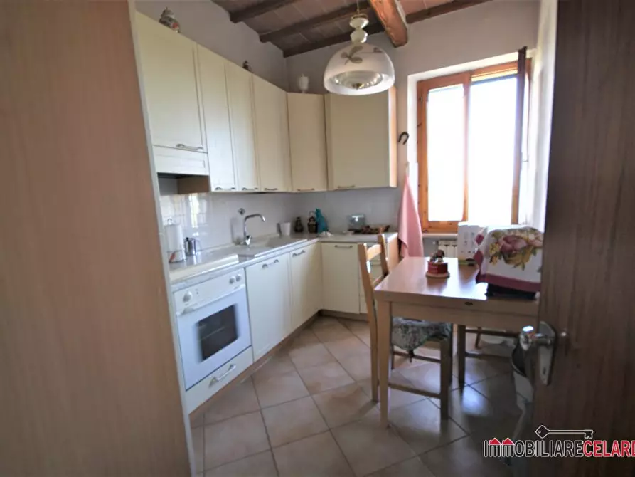 Immagine 5 di Villa in vendita  a Colle Di Val D'elsa