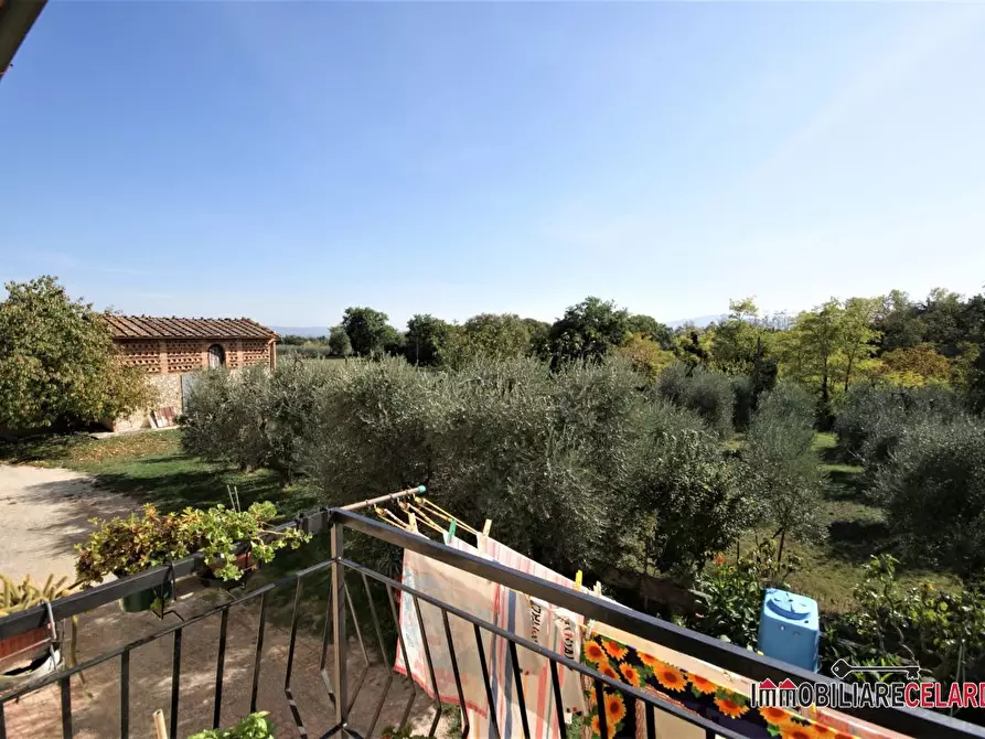 Immagine 1 di Villa in vendita  a Colle Di Val D'elsa