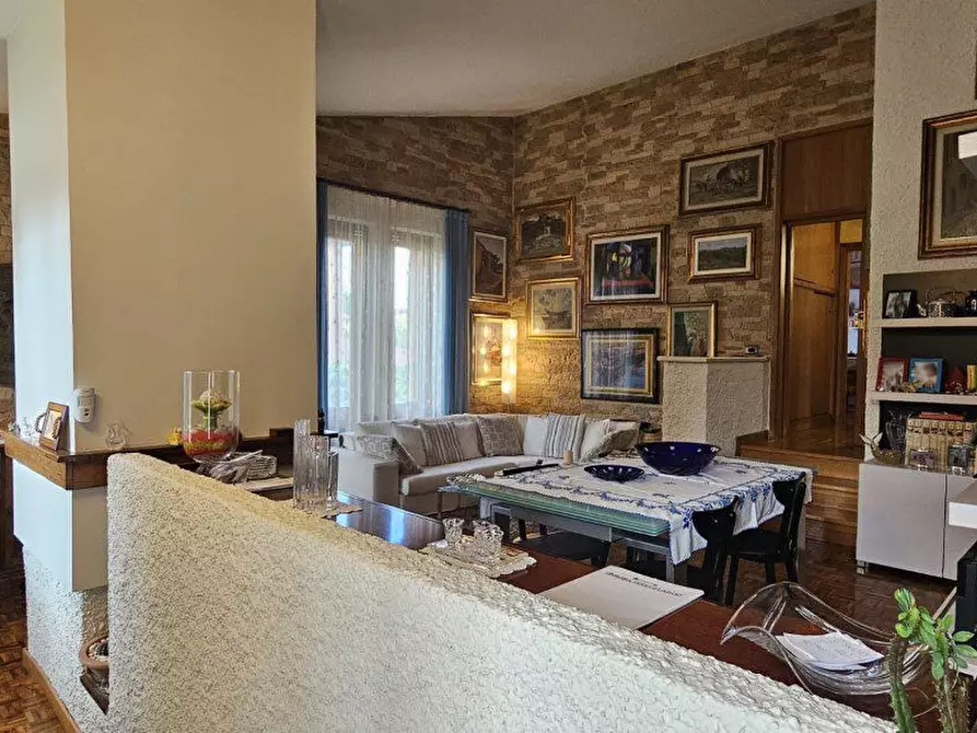 Immagine 3 di Villa in vendita  a Colle Di Val D'elsa