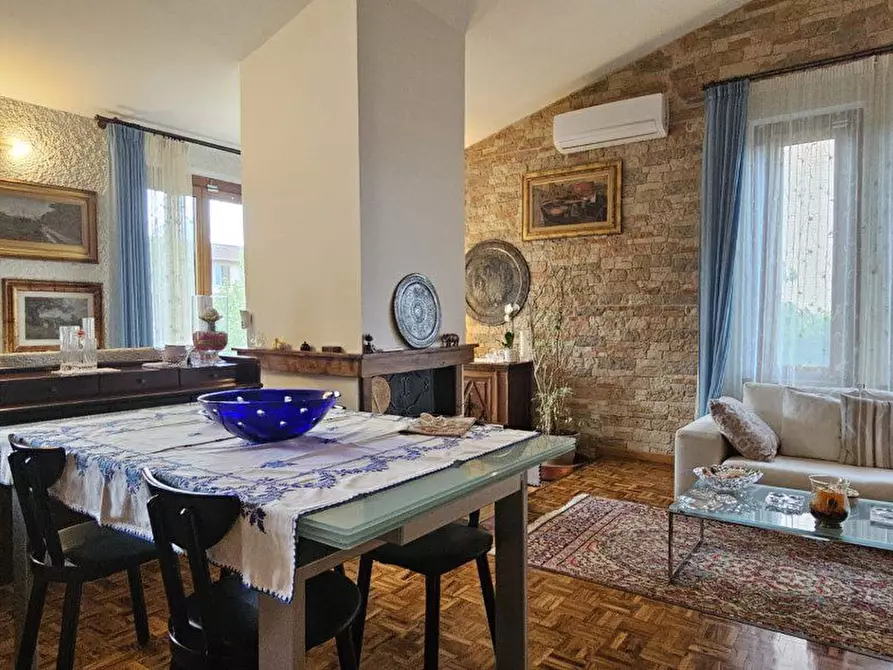 Immagine 6 di Villa in vendita  a Colle Di Val D'elsa
