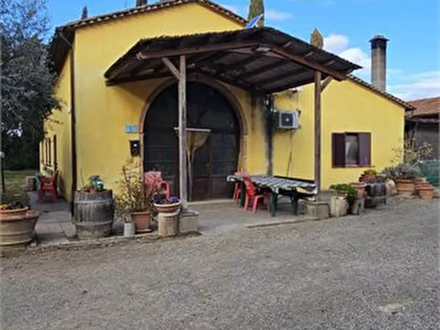 Immagine 4 di Villa in vendita  a Poggibonsi