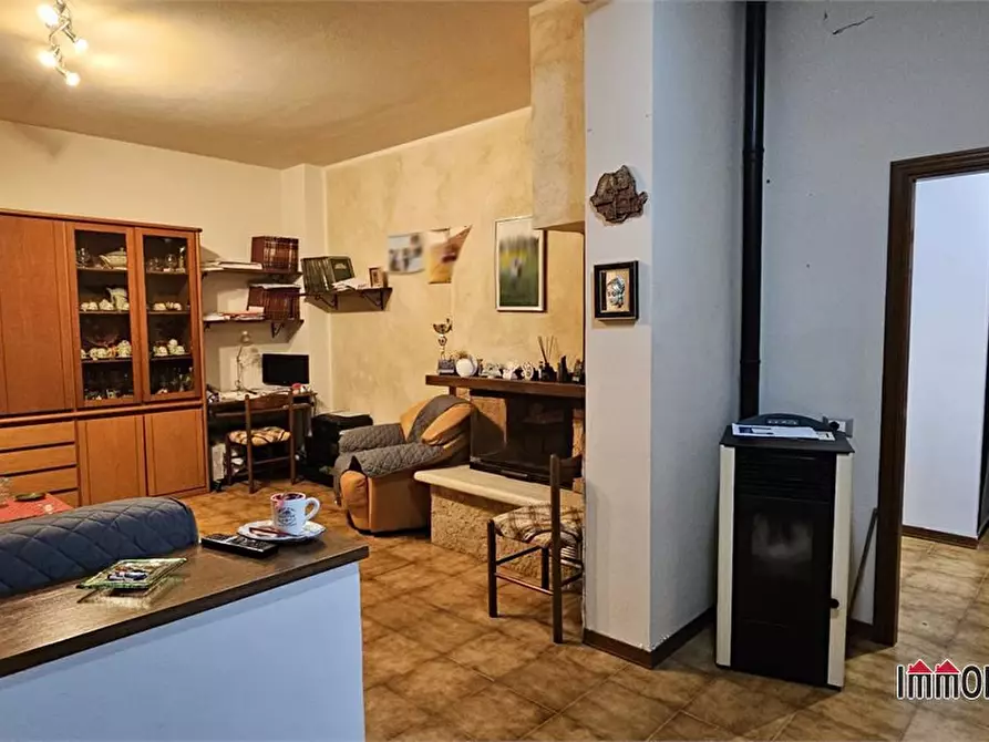 Immagine 2 di Villa in vendita  a Casole D'elsa