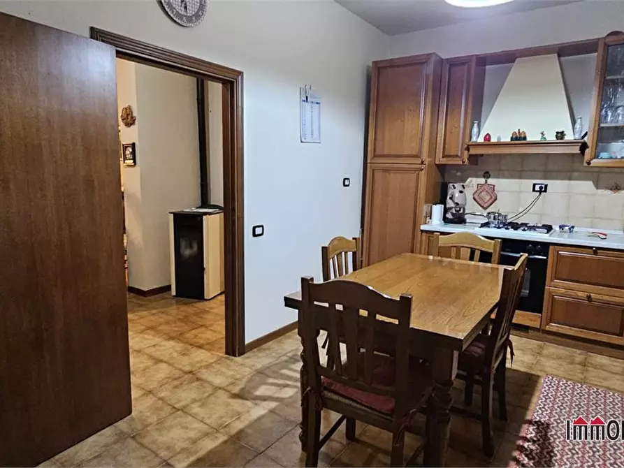 Immagine 8 di Villa in vendita  a Casole D'elsa