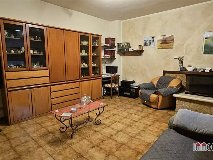 Immagine 3 di Villa in vendita  a Casole D'elsa