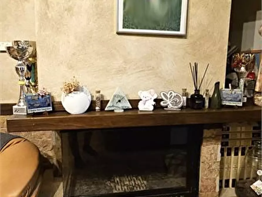 Immagine 4 di Villa in vendita  a Casole D'elsa