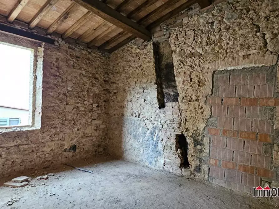 Immagine 6 di Villa in vendita  a Poggibonsi