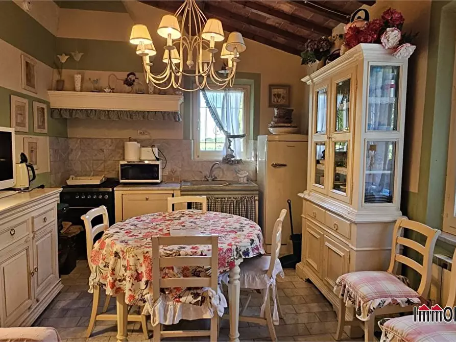 Immagine 2 di Villa in vendita  a Casole D'elsa