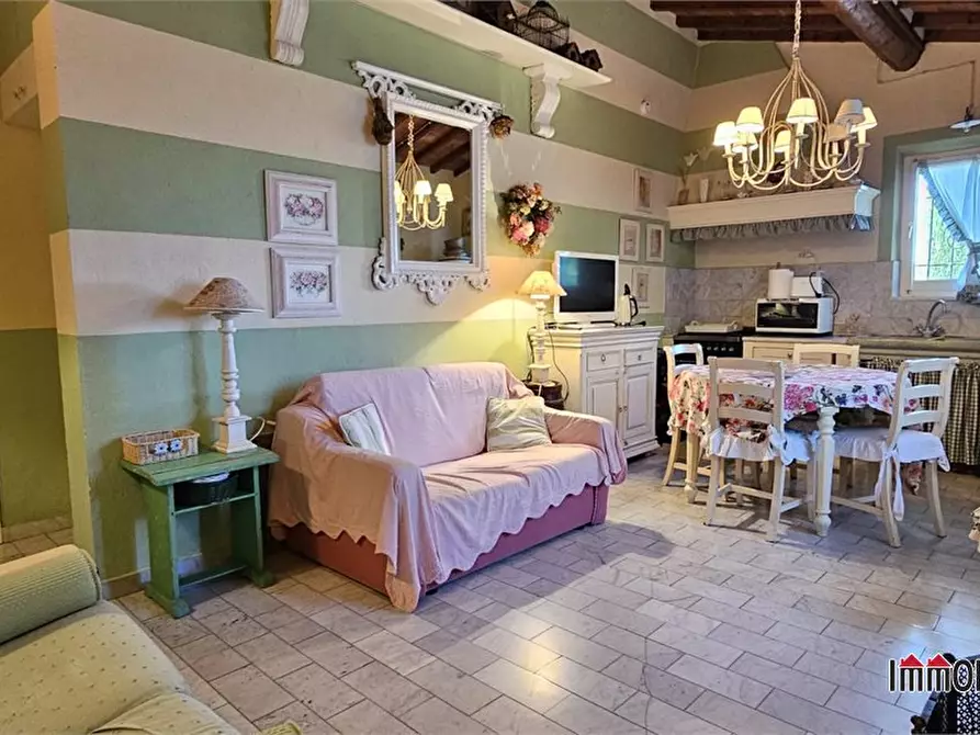 Immagine 5 di Villa in vendita  a Casole D'elsa