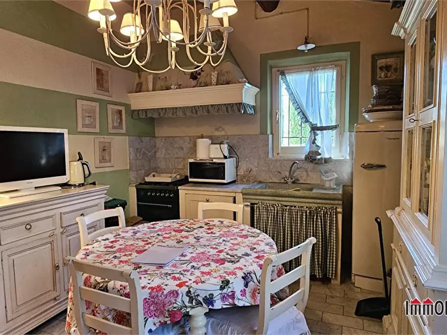 Immagine 3 di Villa in vendita  a Casole D'elsa