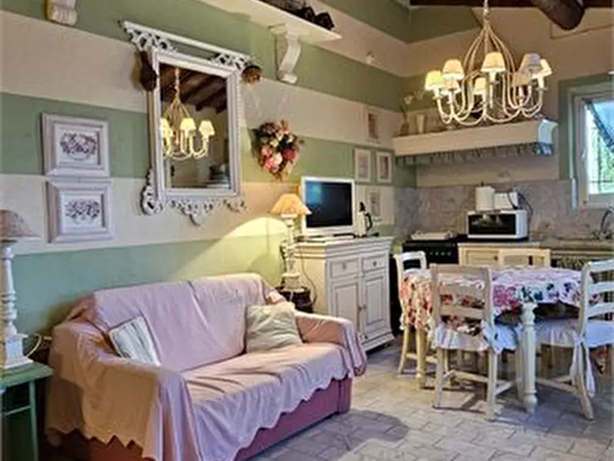 Immagine 4 di Villa in vendita  a Casole D'elsa