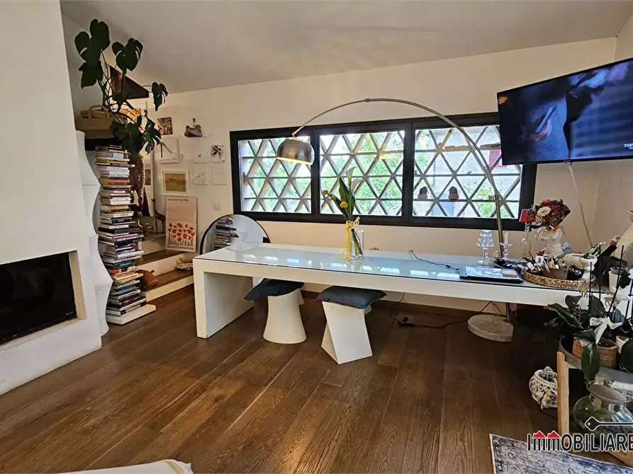 Immagine 9 di Villa in vendita  a San Gimignano