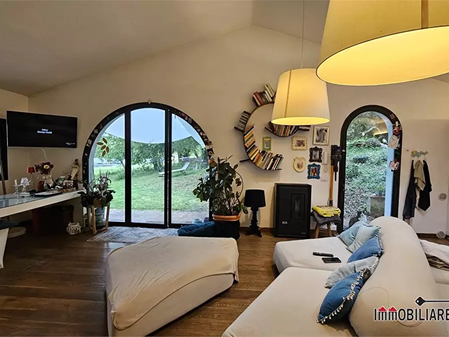 Immagine 3 di Villa in vendita  a San Gimignano