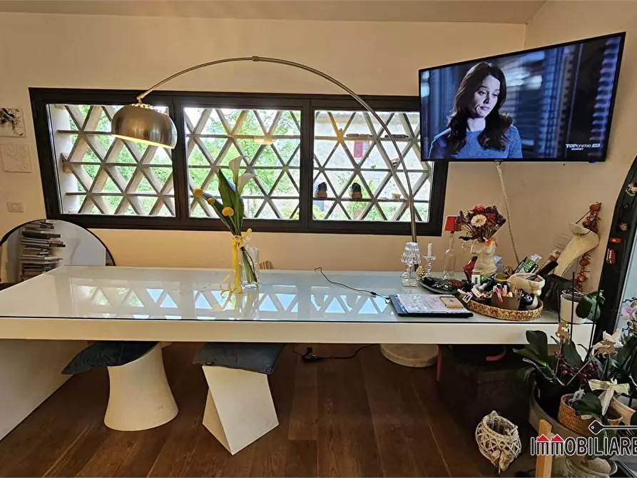 Immagine 10 di Villa in vendita  a San Gimignano