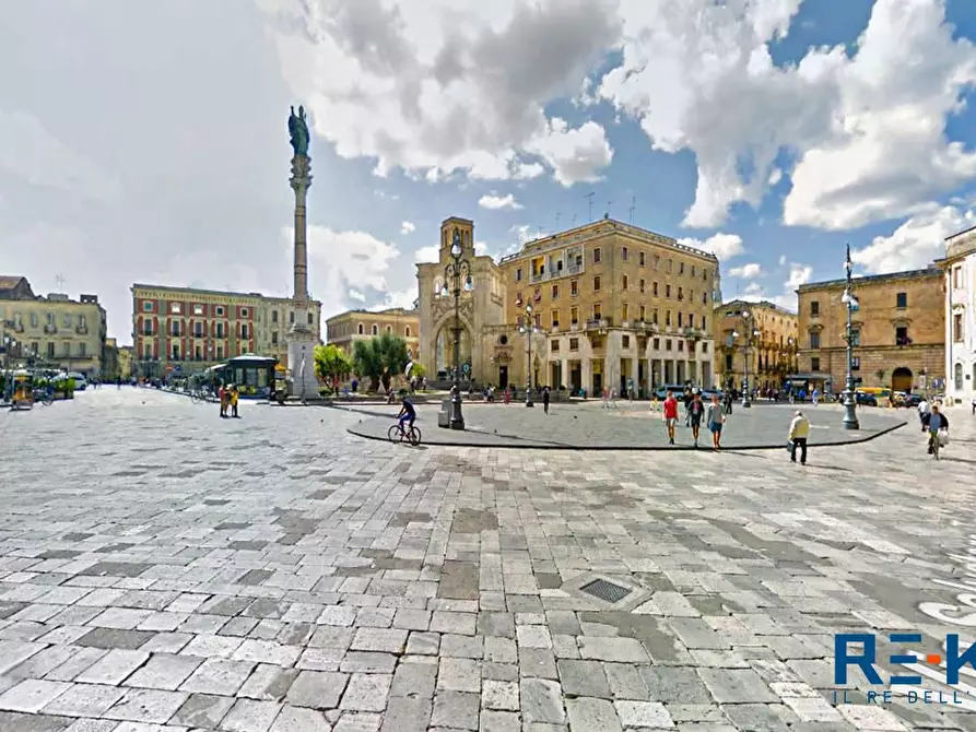 Immagine 4 di Negozio in affitto  a Lecce